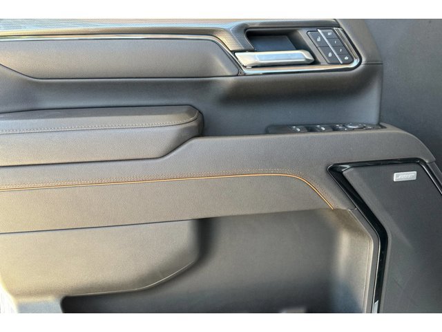 2025 GMC Sierra 2500HD AT4 - Photo 11