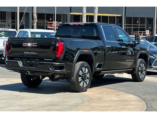 2024 Gmc Sierra 2500 HD Denali photo 4