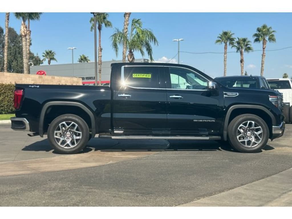 Used 2025 GMC Sierra 1500 SLT Truck Crew Cab