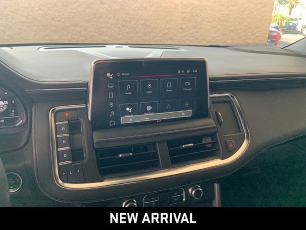 Used 2024 GMC Yukon SLT SUV