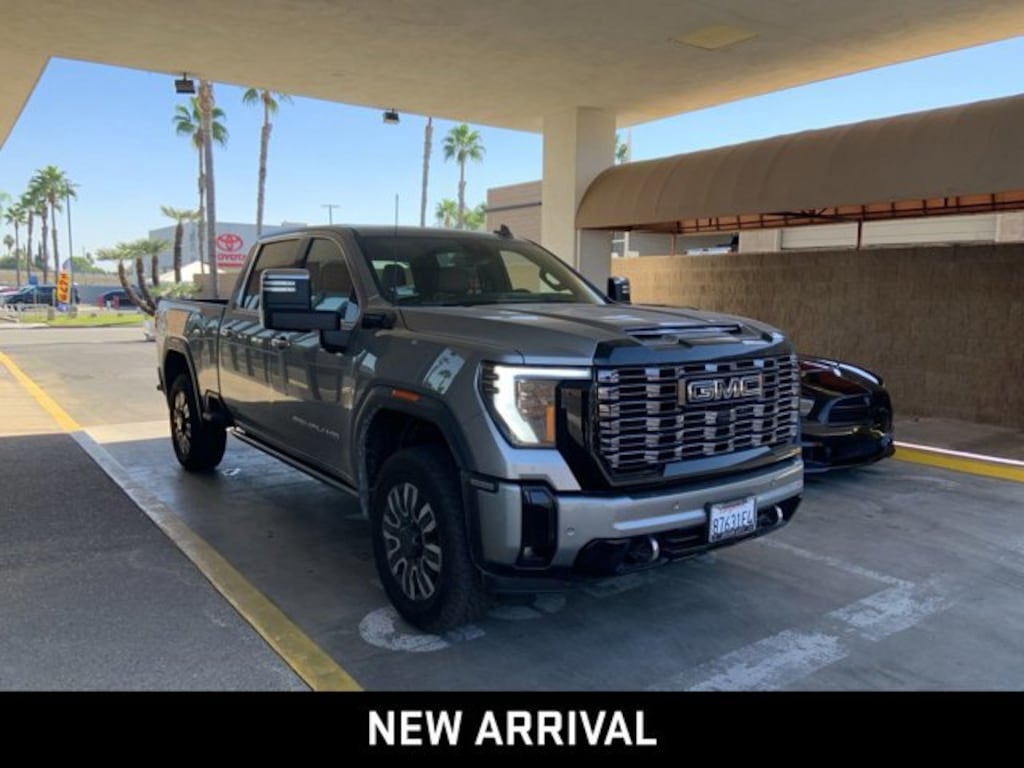 Used 2025 GMC Sierra 2500HD Denali Ultimate Truck Crew Cab