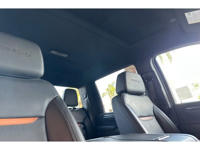 2026 GMC Sierra 2500HD AT4 - Photo 17