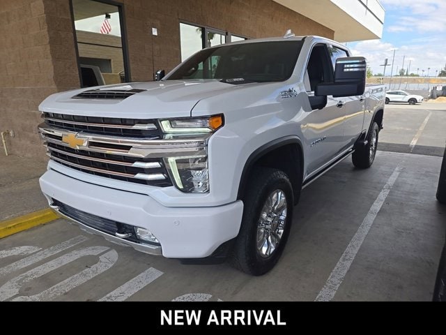 2023 Chevrolet Silverado HD High Country 4WD Crew Cab Standard Box's photo