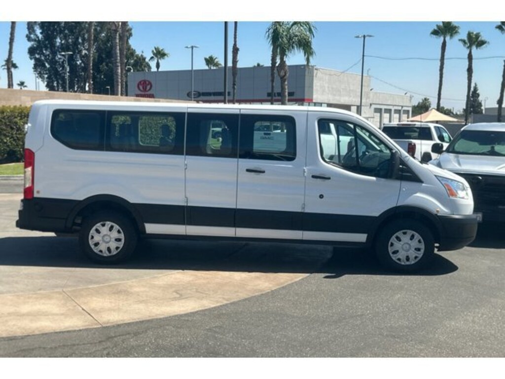 Used 2019 Ford Transit Passenger Wagon XLT Wagon Low Roof Passenger Van