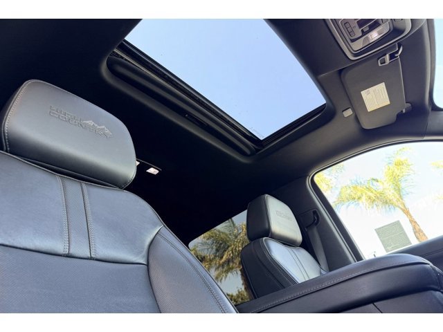 2020 Chevrolet Silverado 1500 High Country - Photo 17