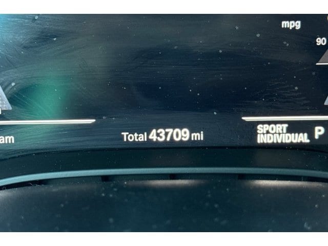 2023 BMW 5 Series 530i - Photo 25