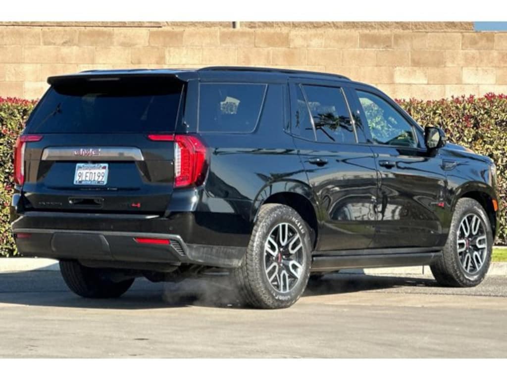 Used 2024 GMC Yukon AT4 SUV