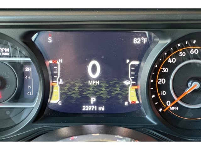 2025 Jeep Wrangler 4-Door Sahara - Photo 25