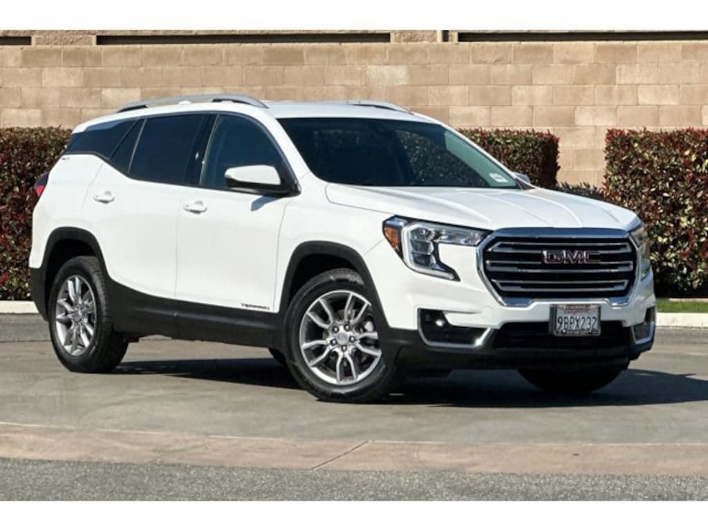 Used 2022 GMC Terrain SLT SUV