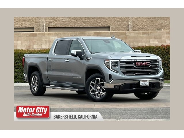 2023 GMC Sierra 4WD Crew Cab Short Box SLT's photo