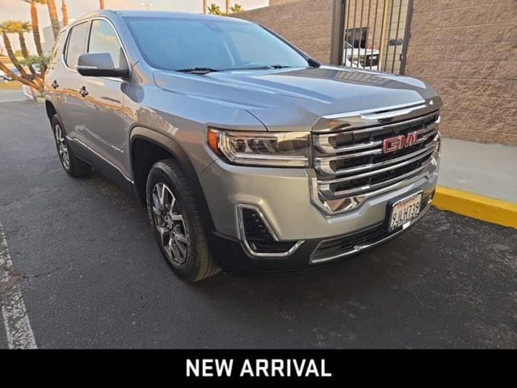 Used 2023 GMC Acadia SLE SUV