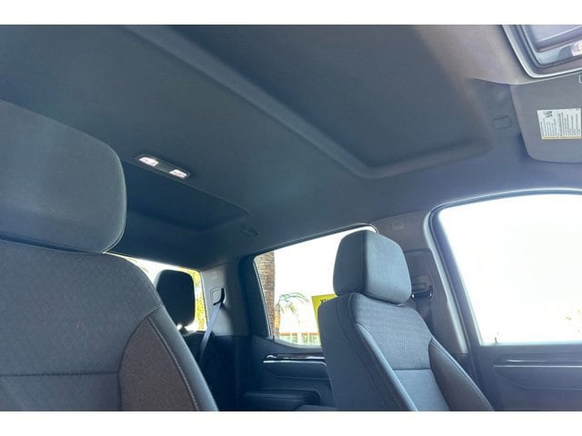 2025 GMC Sierra 1500 Elevation - Photo 17