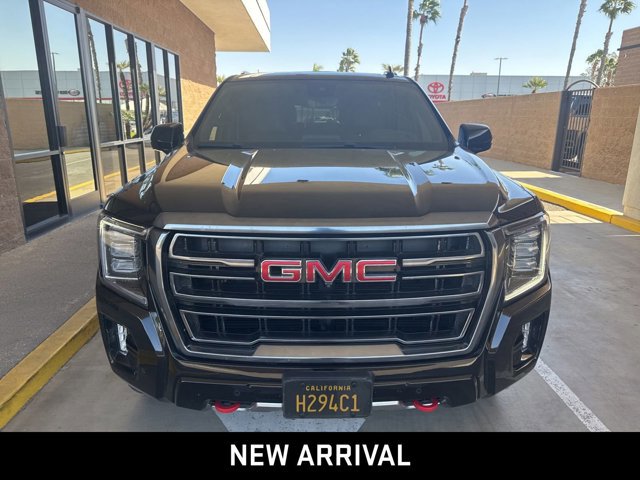 2023 Gmc Yukon AT4 photo 2
