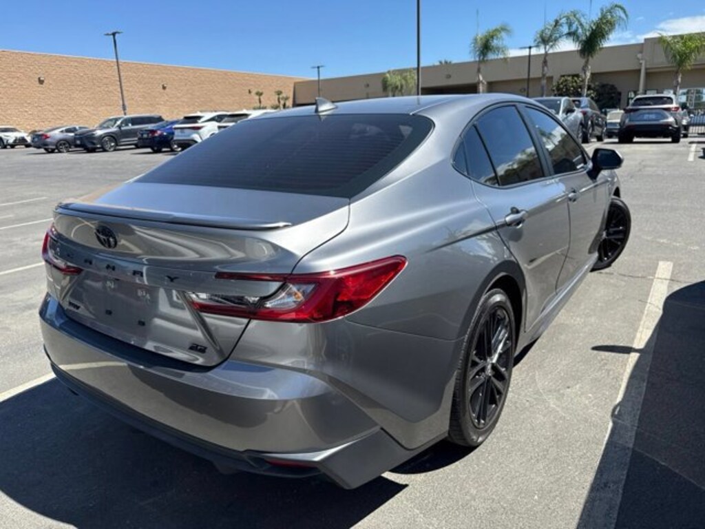 Used 2025 Toyota Camry SE Sedan