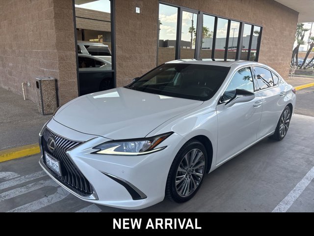 2019 Lexus ES 350 F SPORT photo 2
