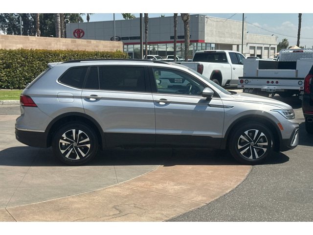 2022 Volkswagen Tiguan S photo 3
