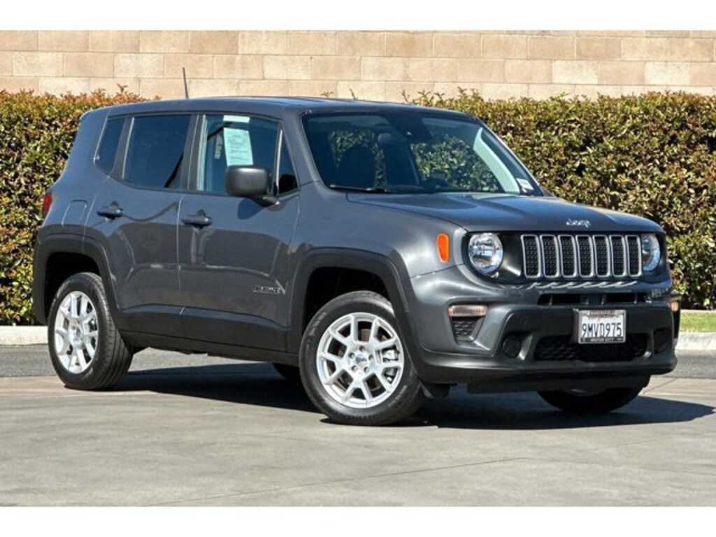 Used 2023 Jeep Renegade Latitude SUV