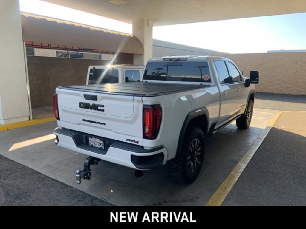 Used 2022 GMC Sierra 2500HD AT4 Truck Crew Cab