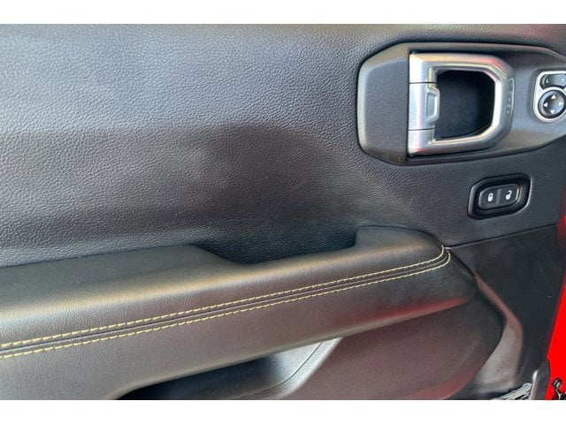 2025 Jeep Wrangler 4-Door Sahara - Photo 11