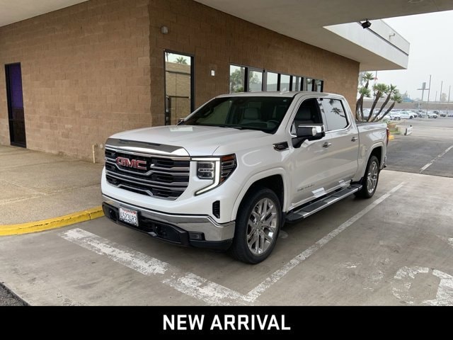 2023 GMC Sierra 1500 SLT's photo