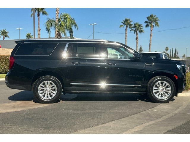 2023 Gmc Yukon XL SLT photo 2