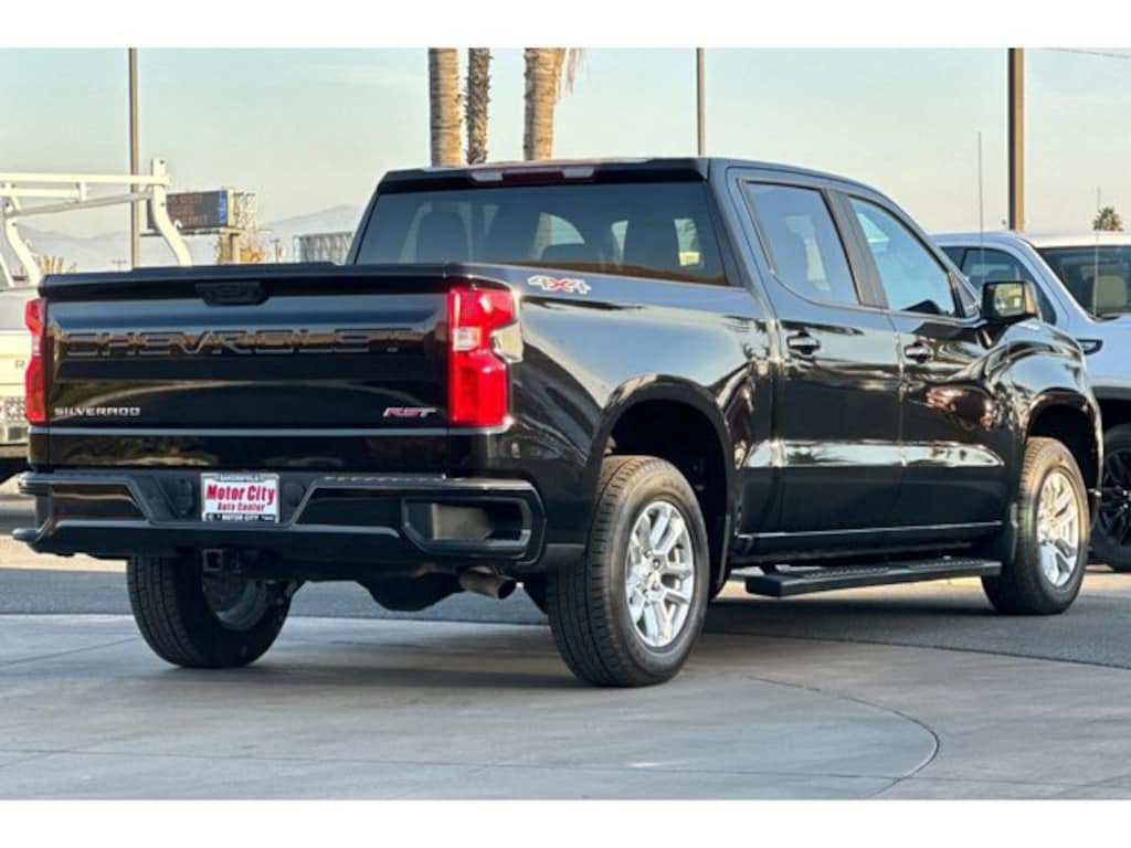 Used 2022 Chevrolet Silverado 1500 RST Truck Crew Cab