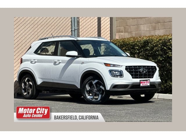 2025 Hyundai Venue SEL IVT's photo