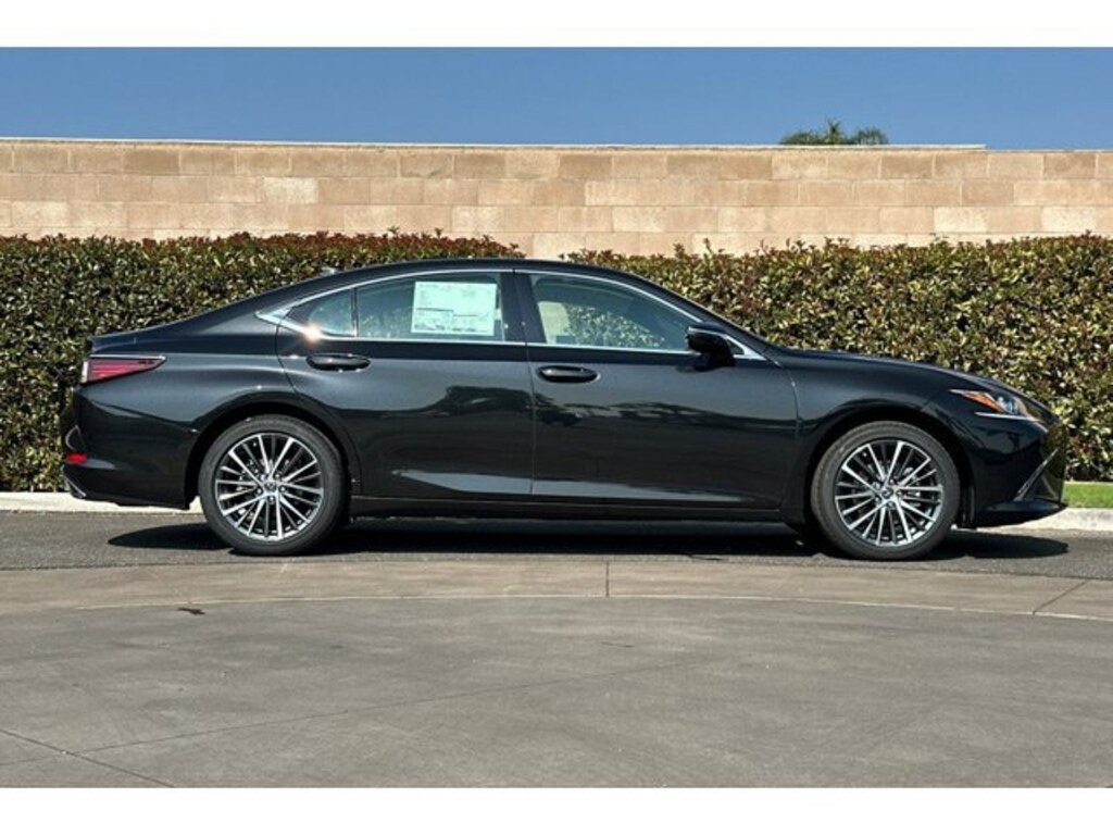 New 2025 Lexus ES 350  Car