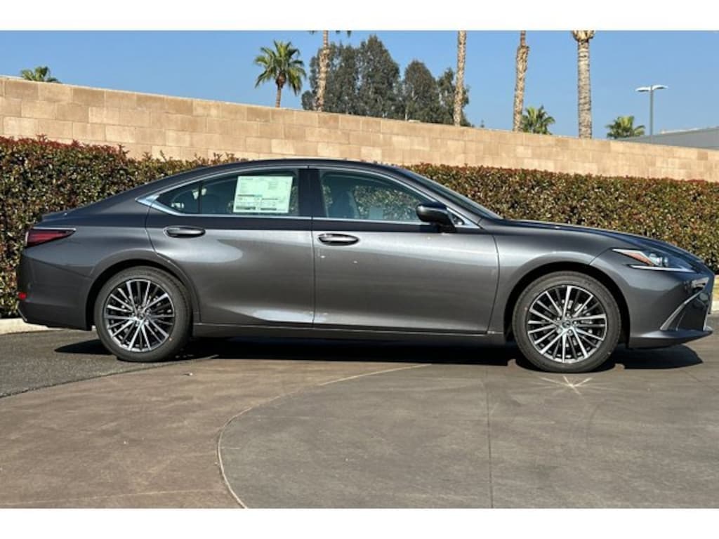 New 2025 Lexus ES 350  Car