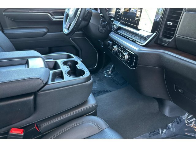2025 GMC Sierra 1500 SLT - Photo 16