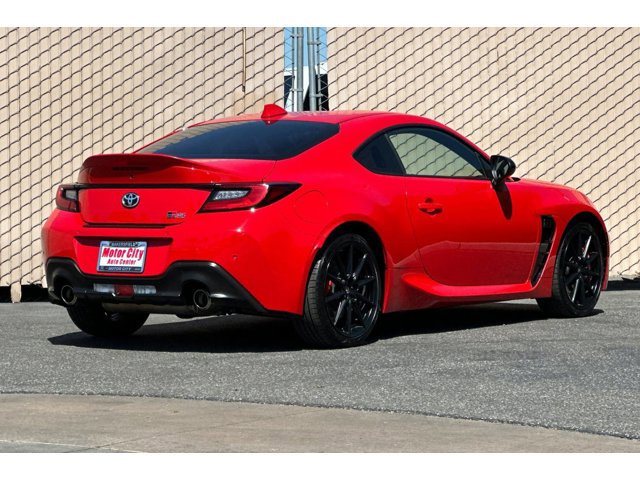 2024 Toyota GR86 Premium - Photo 4