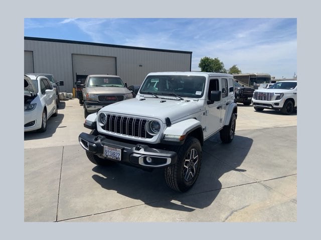 2025 Jeep Wrangler Sahara's photo