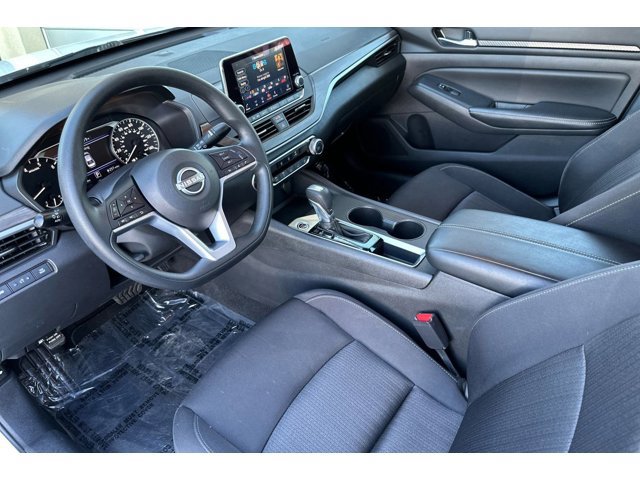 2025 Nissan Altima SV - Photo 10
