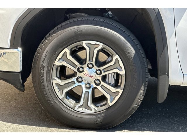 2025 GMC Sierra 1500 SLT - Photo 27
