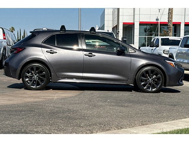 2025 Toyota Corolla Hatchback XSE - Photo 3