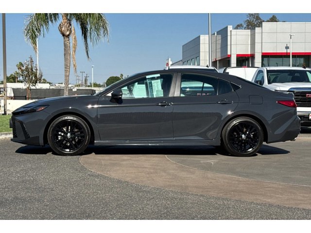 2026 Toyota Camry SE - Photo 7