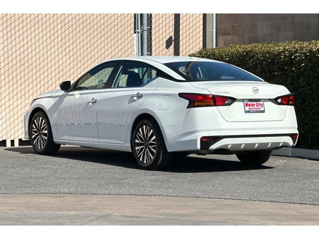 2025 Nissan Altima SV - Photo 6