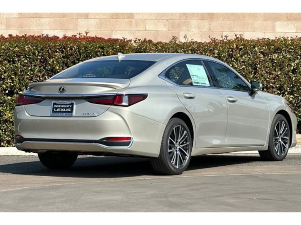 New 2025 Lexus ES 300h  Car