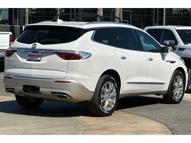 2023 Buick Enclave Premium photo 4