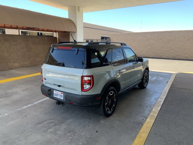 2021 Ford Bronco Sport Outer Banks photo 2