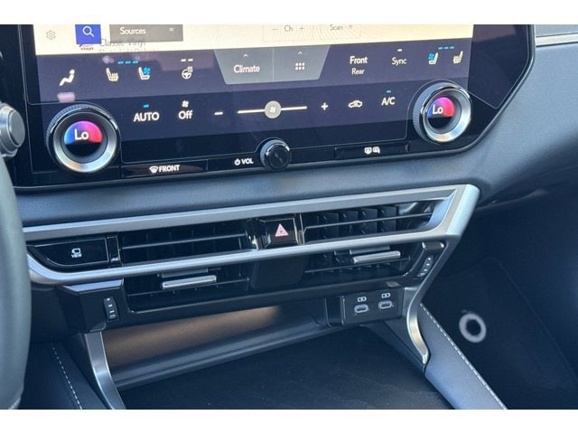 2026 Lexus RX 450h+ Premium - Photo 24