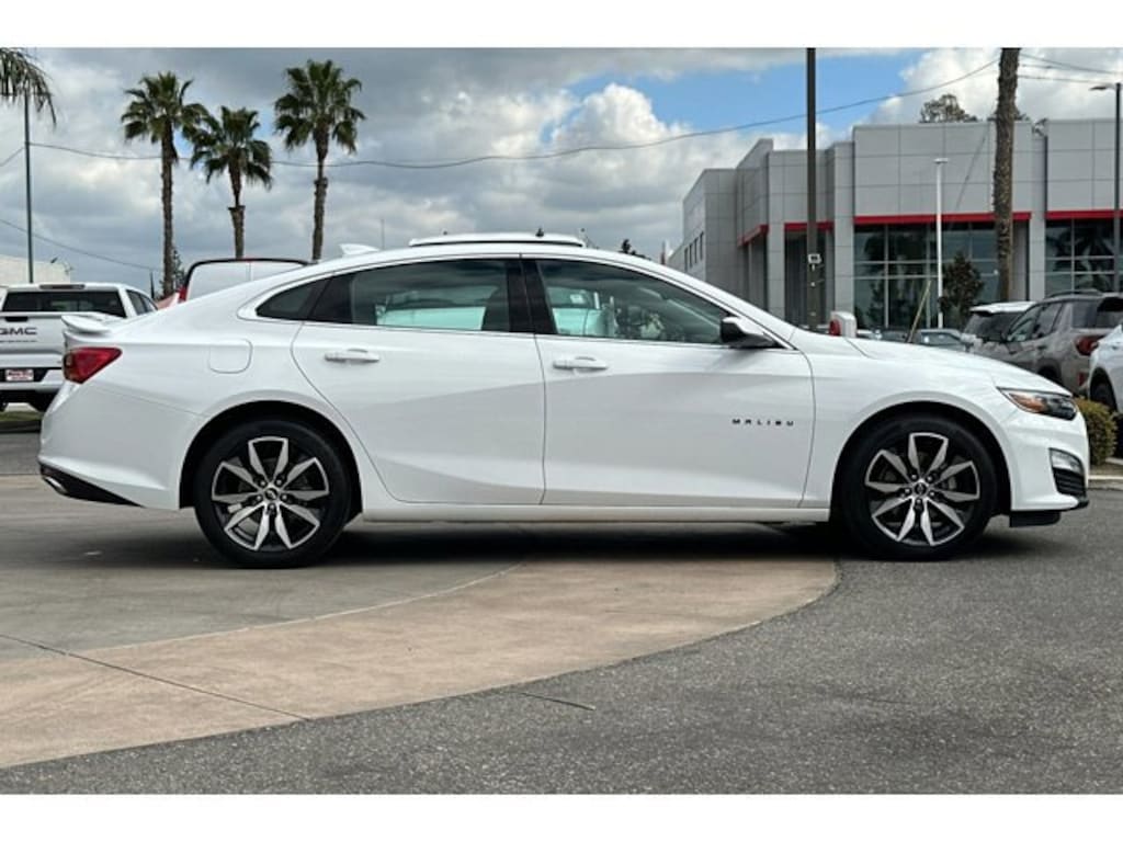 Used 2025 Chevrolet Malibu RS Sedan