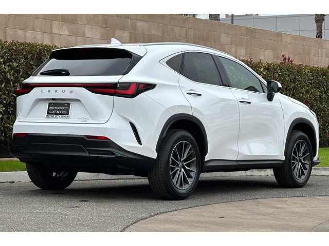 2026 Lexus NX 350 Premium photo 2
