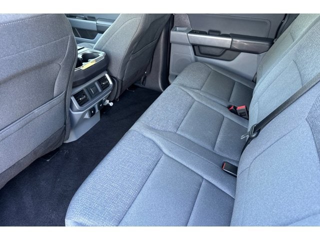 2025 Ford F-150 XLT - Photo 14