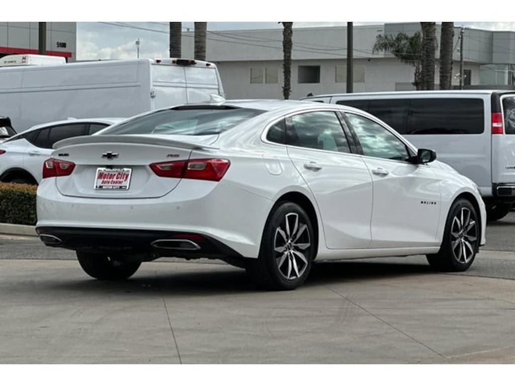 Used 2025 Chevrolet Malibu RS Sedan