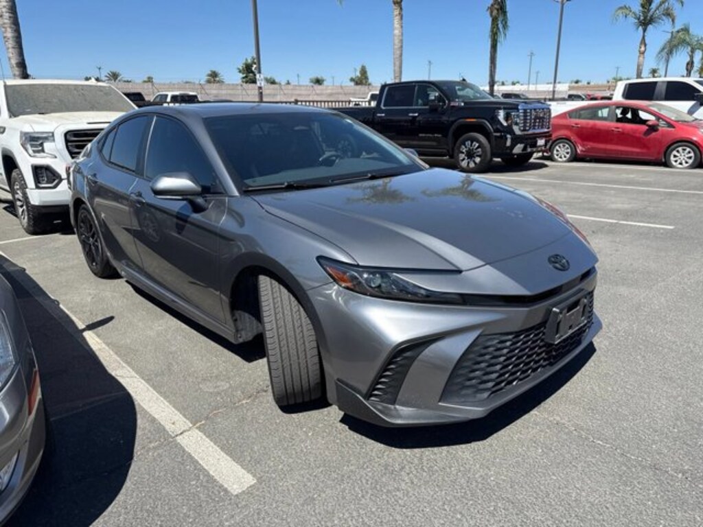Used 2025 Toyota Camry SE Sedan