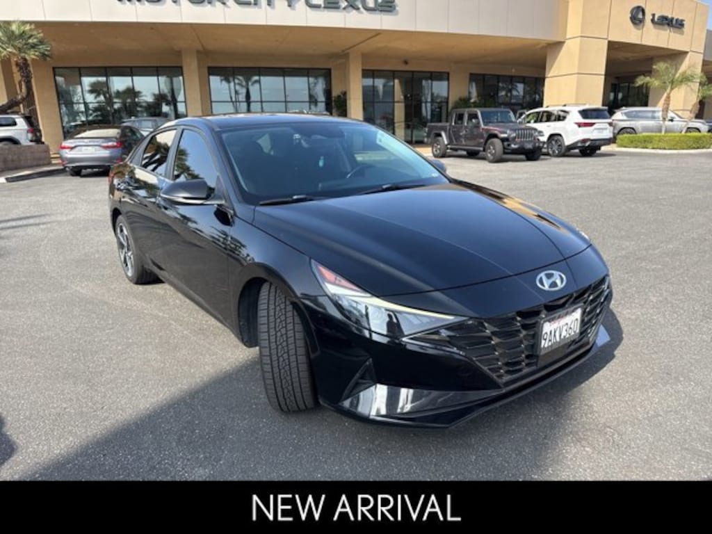 Used 2022 Hyundai Elantra SEL Sedan