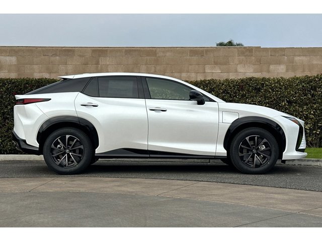 2026 Lexus RZ 450e photo 3