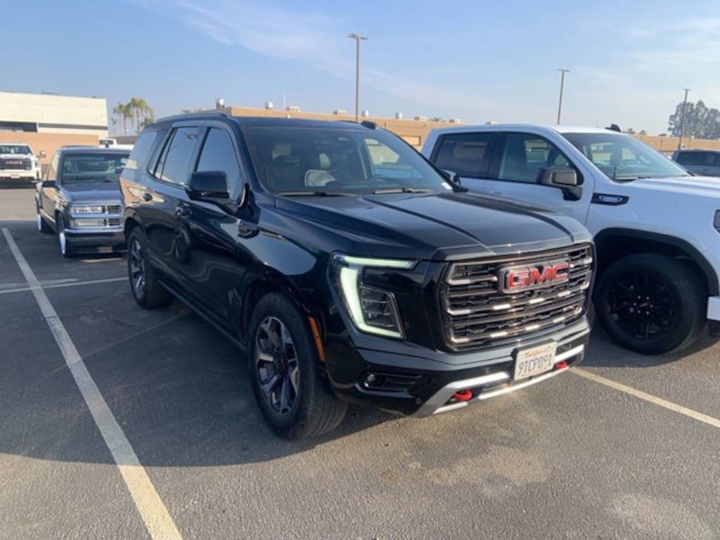 Used 2025 GMC Yukon AT4 Ultimate SUV