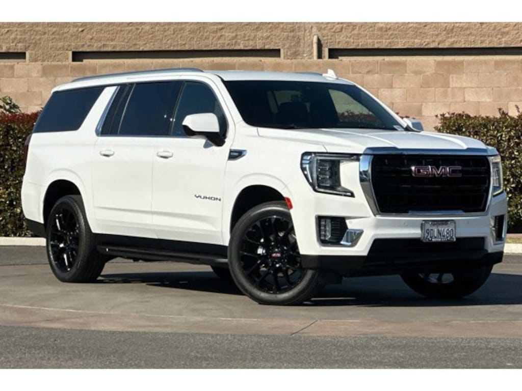 Used 2022 GMC Yukon XL SLE SUV